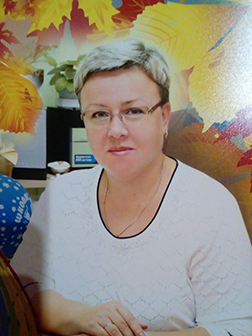 Попова Надежда Александровна образование